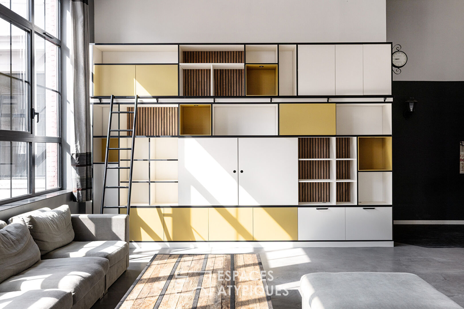 Loft industriel avec rooftop vues sur les toits de Roubaix