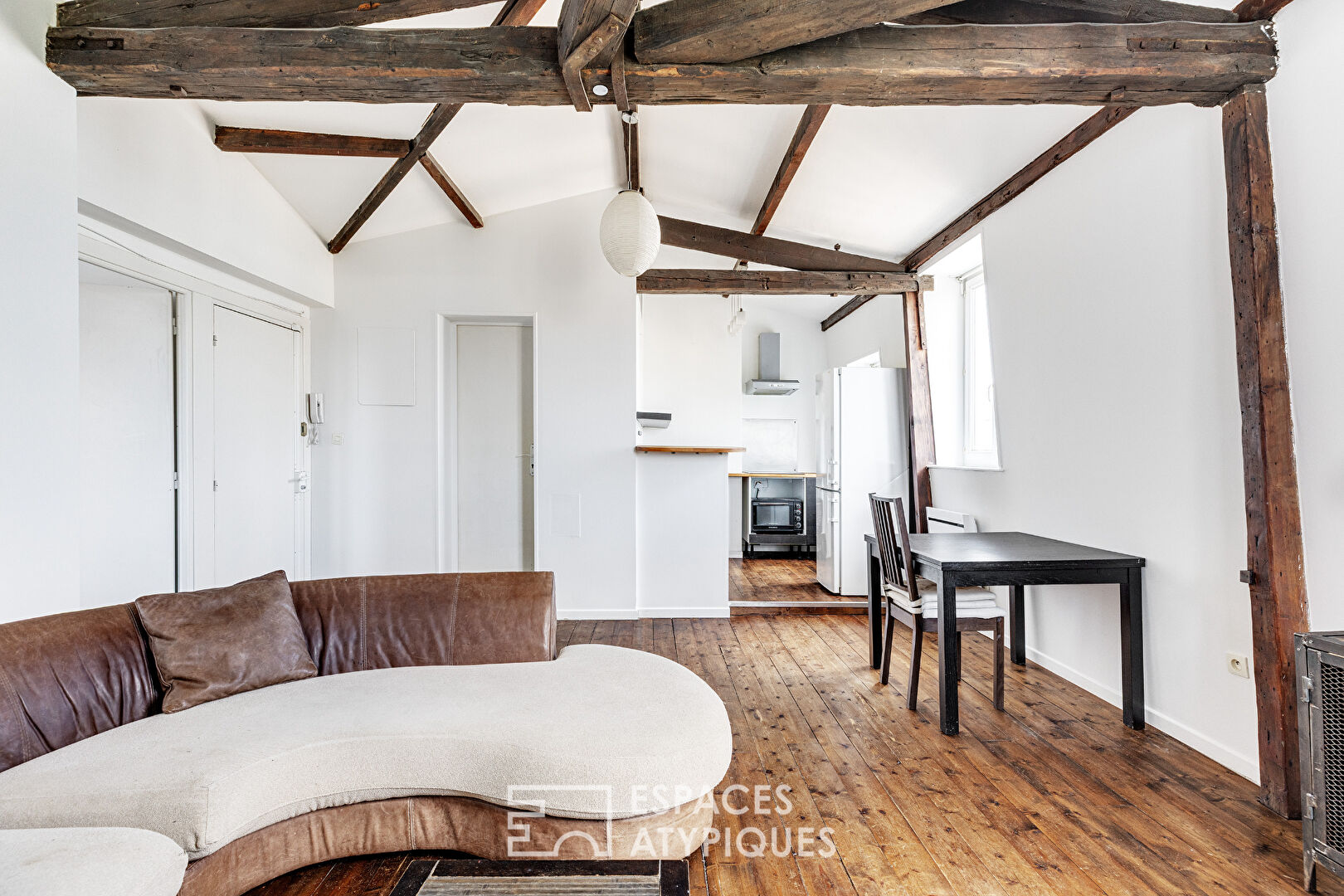 One-bedroom apartment in the Saint Sauveur district