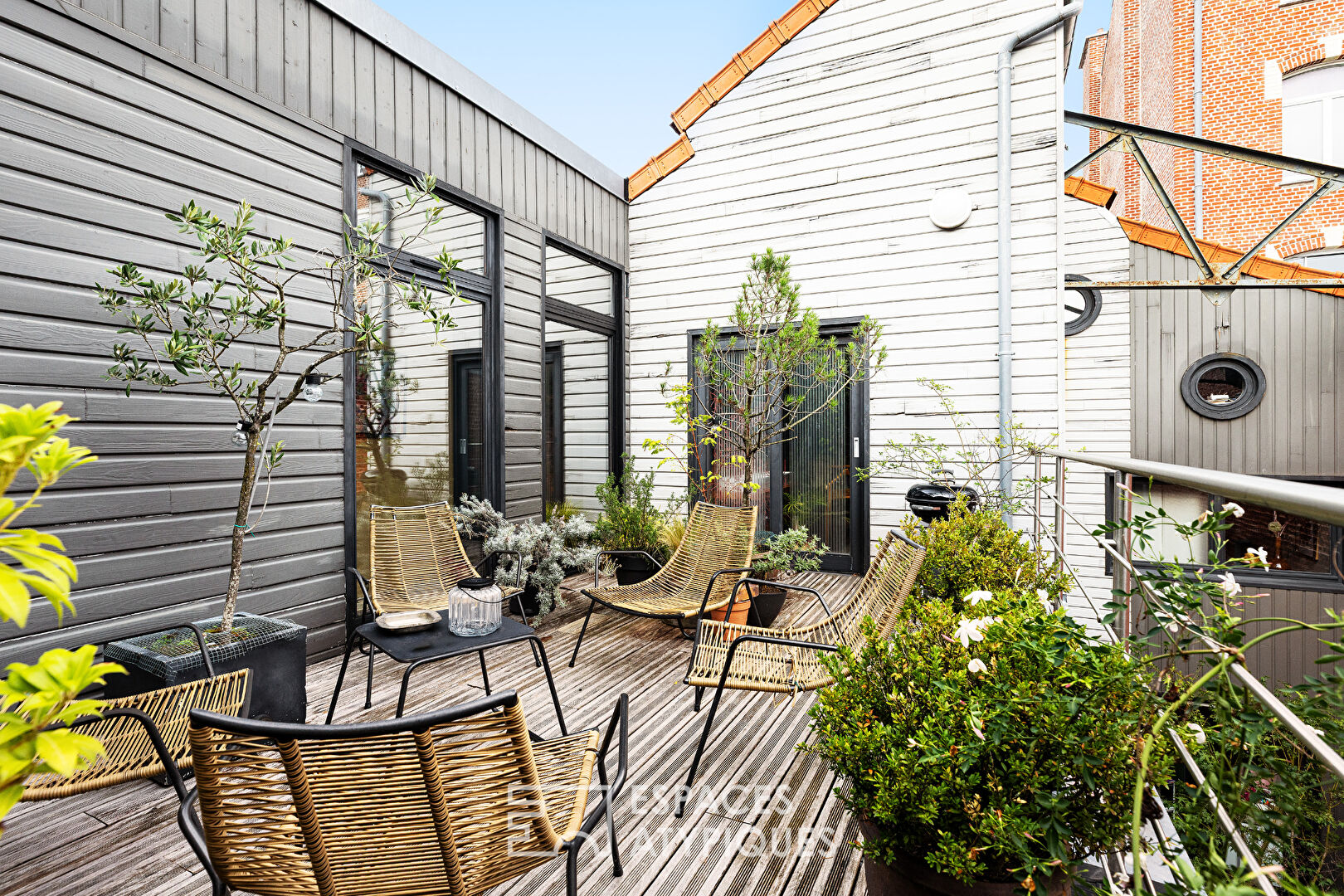 Contemporary loft with patio, in the heart of Wazemmes