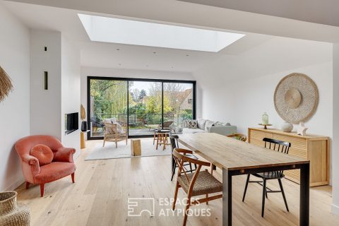 Maison bel-étage à deux pas du Bourg