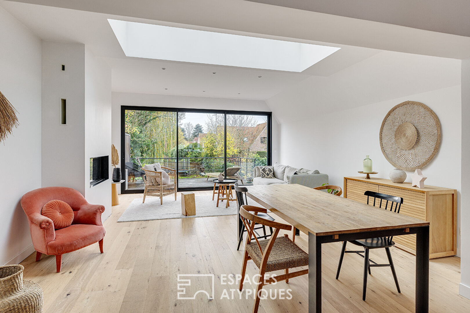 Maison bel-étage à deux pas du Bourg