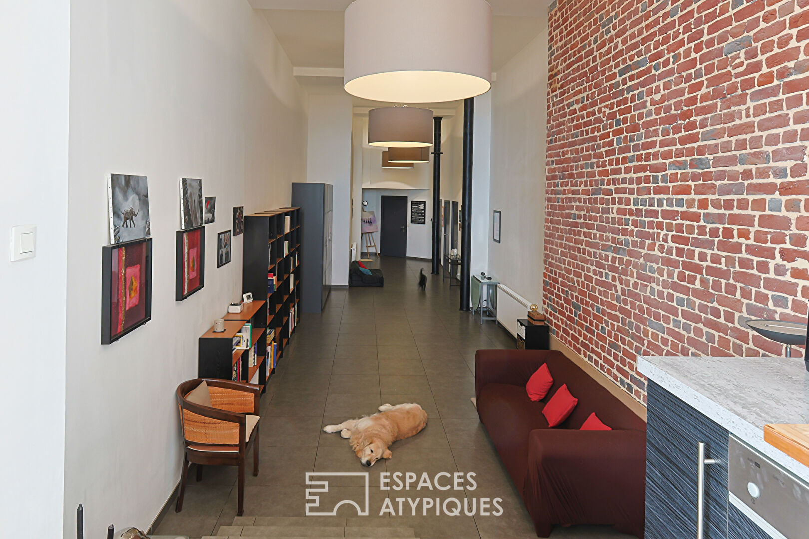 Loft industriel aux lignes singulières