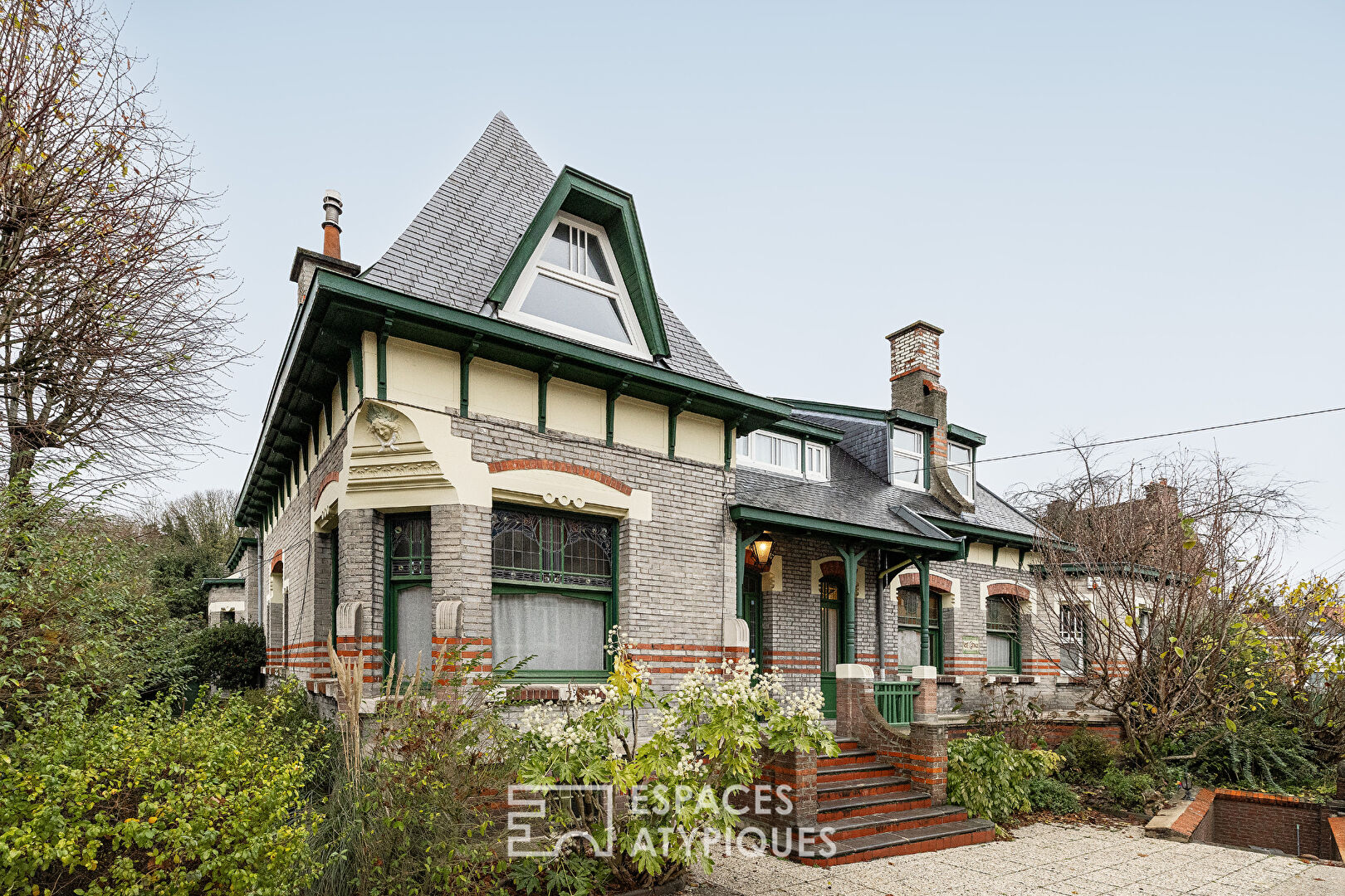 Villa Art & Crafts ‘Vert Cottage’ signée Gabriel Pagnerre au Haut de Mons