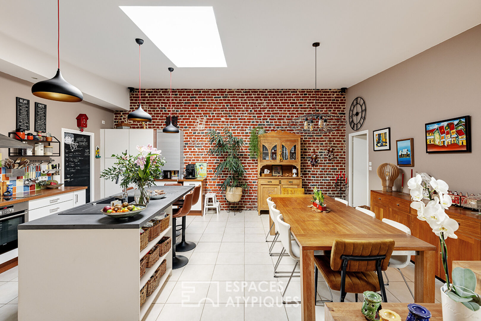 Ancien hangar réhabilité en plain-pied familial