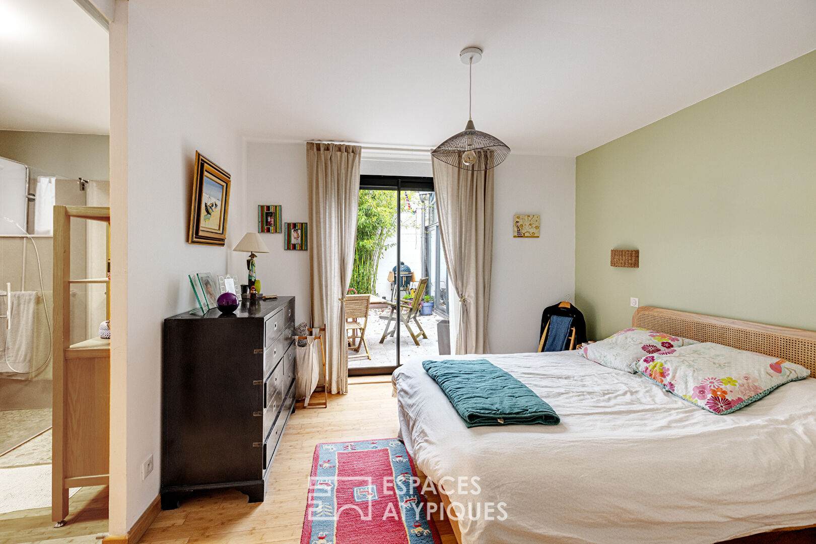 Ancien hangar réhabilité en plain-pied familial