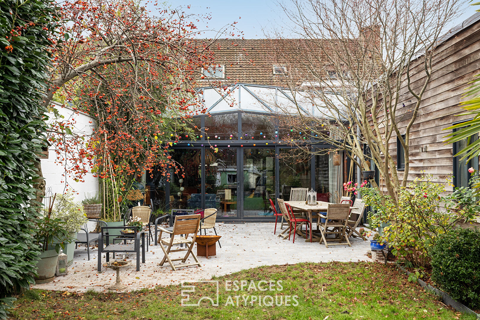 Ancien hangar réhabilité en plain-pied familial