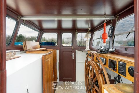 Péniche d&rsquo;habitation rénovée sur le bassin d&rsquo;Estrun