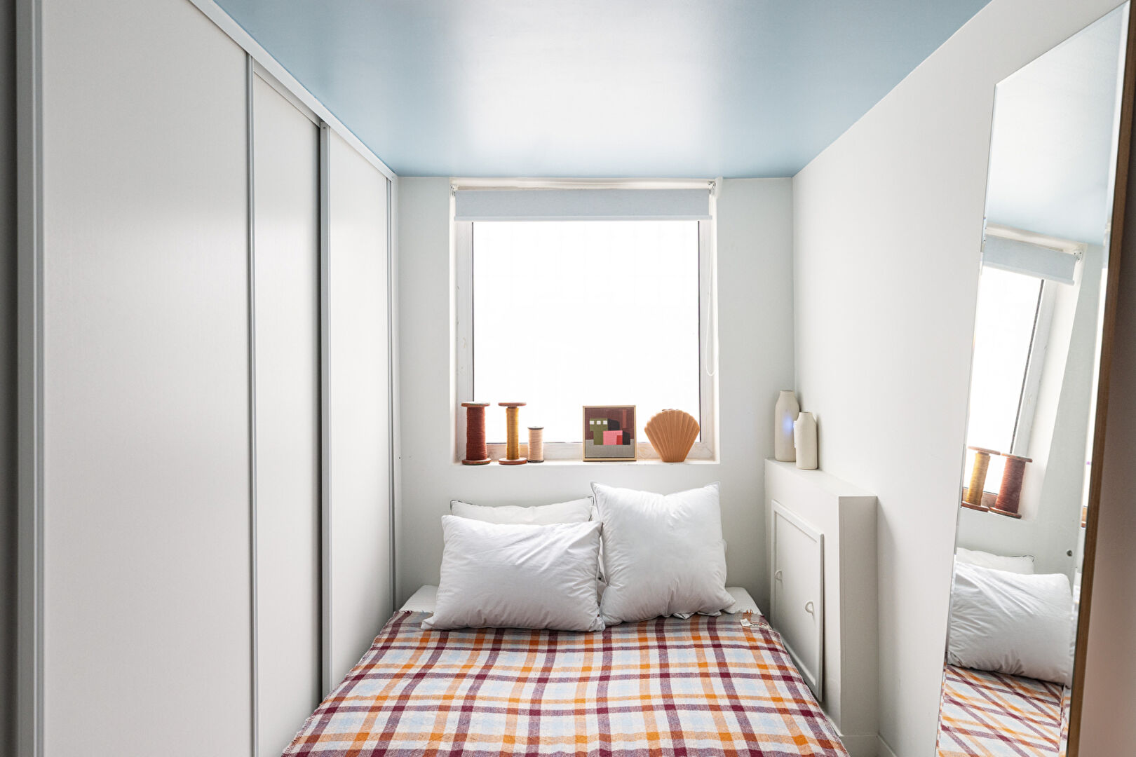 Maison élégamment rénovée avec terrasse et jardin