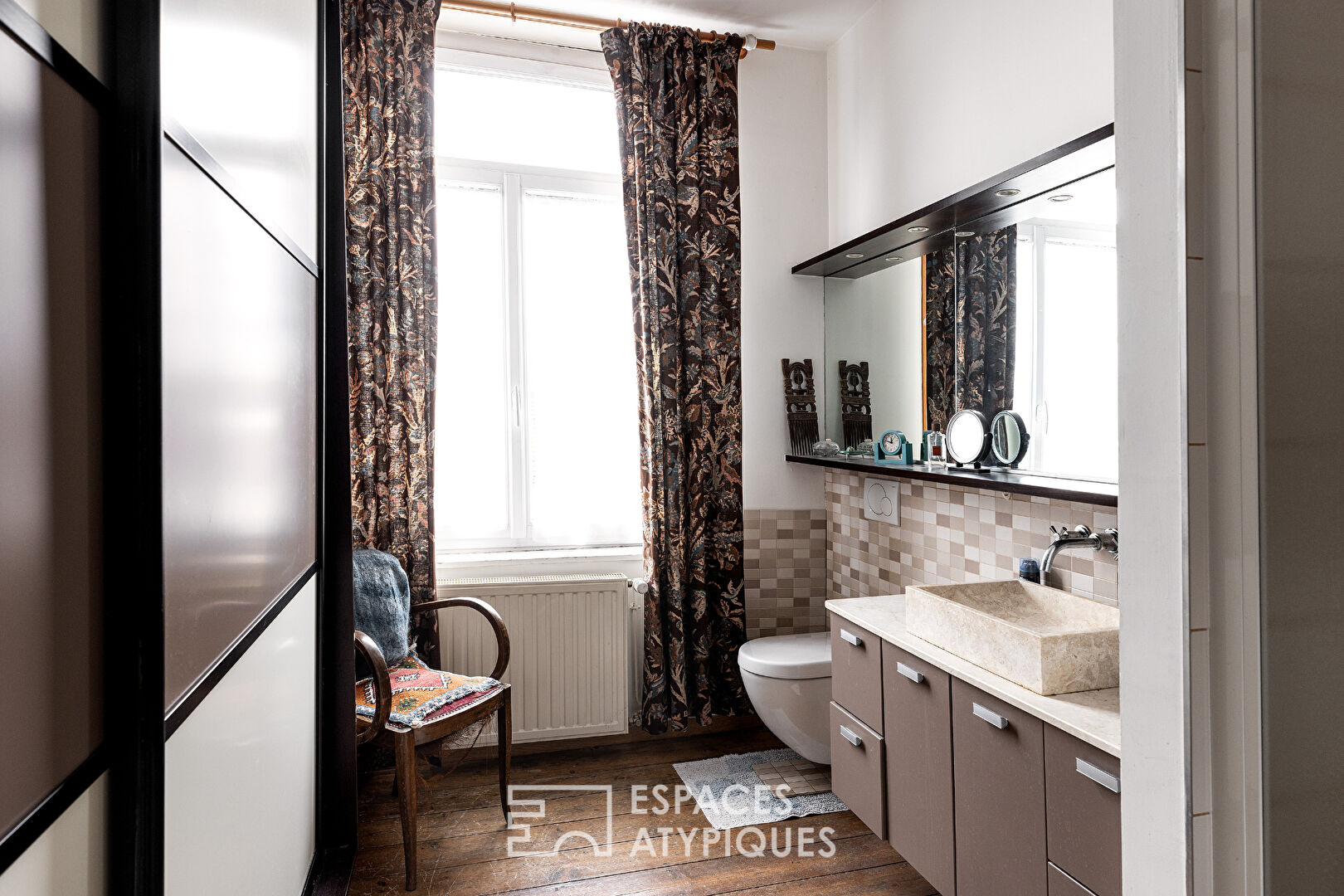 Maison de caractère du XIXe siècle avec verrière et cour intime