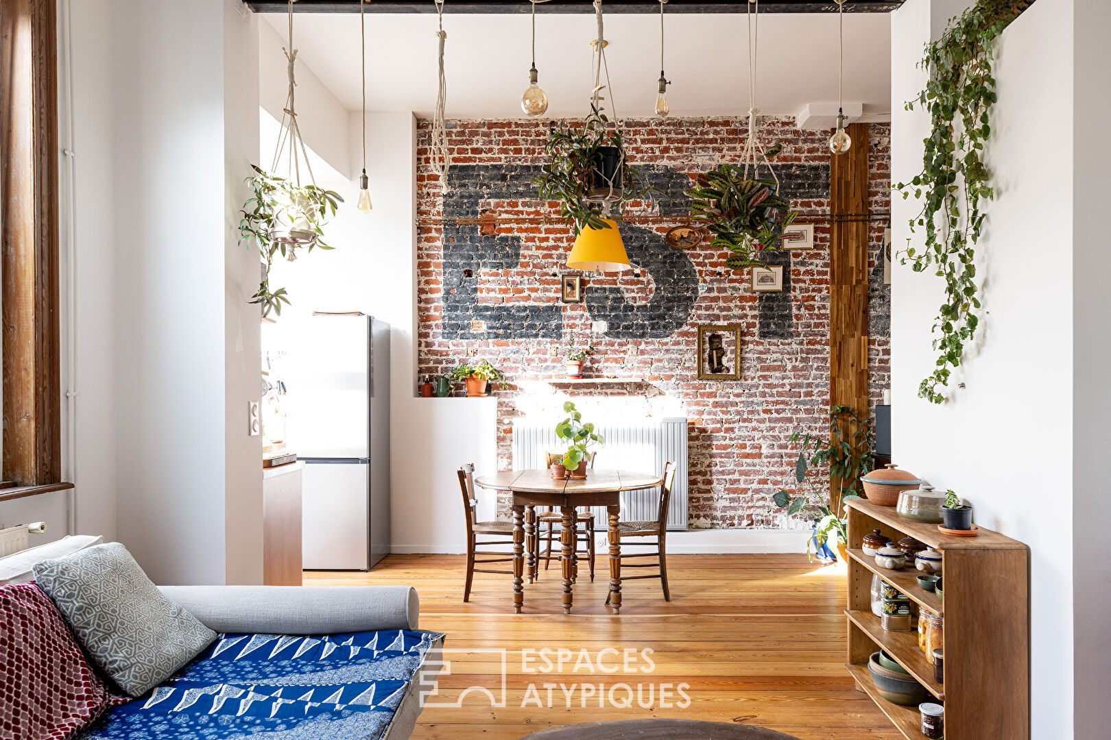 Appartement traversant et authentique à deux pas de la place de la République