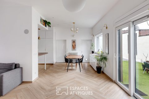 Maison contemporaine rénovée avec dépendance et jardin intime