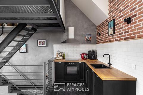 Loft inversé industriel avec terrasse et double parking