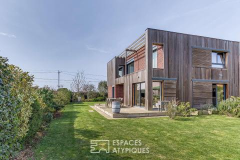 Maison cubique bioclimatique d&rsquo;architecte