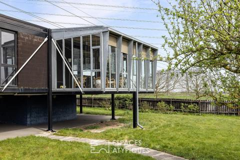 Oeuvre d&rsquo;art-chitecture en pleine nature