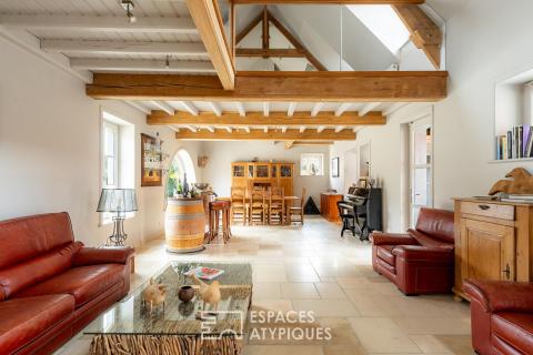 Fermette au carré rénovée avec cour et pâture proche de Lille