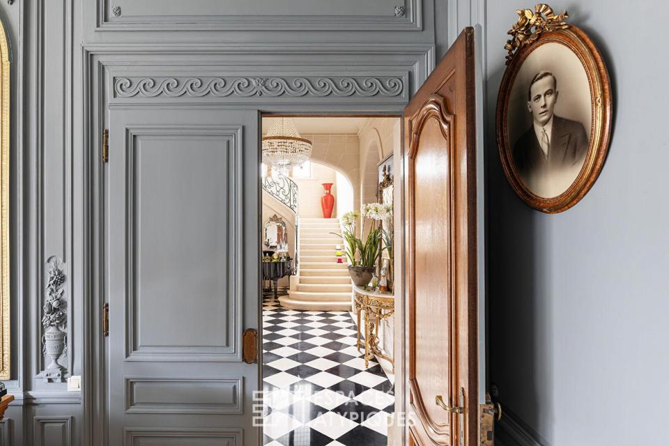 Hôtel particulier d'exception au coeur du bourg