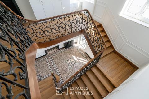 Demeure de famille historique et sa salle des voûtes près de Valenciennes