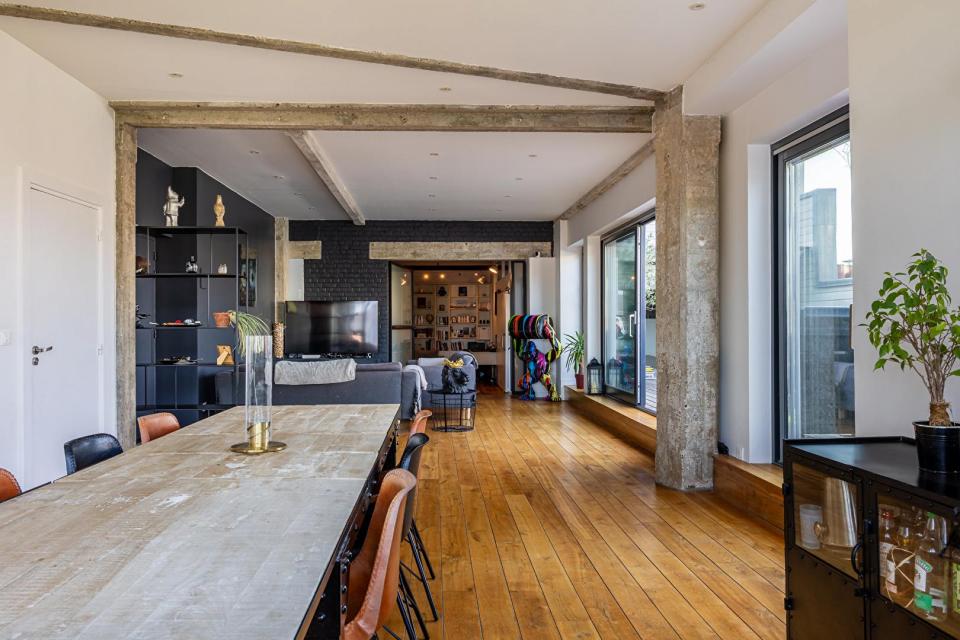 Loft historique dans une ancienne confiserie avec terrasse