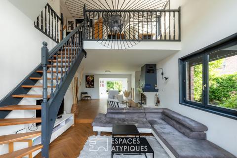 Maison contemporaine aux volumes généreux dans un écrin de calme