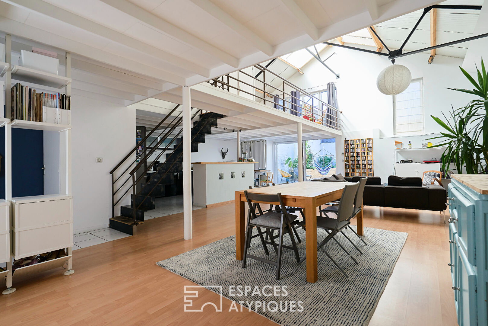 Véritable loft avec terrasse