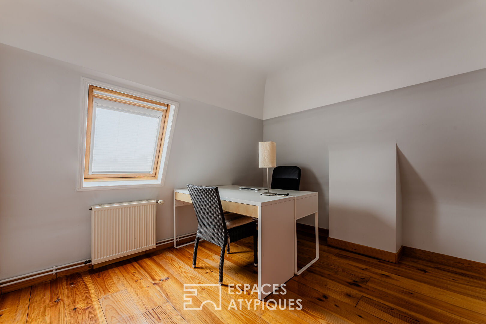 Triplex with a townhouse feel
