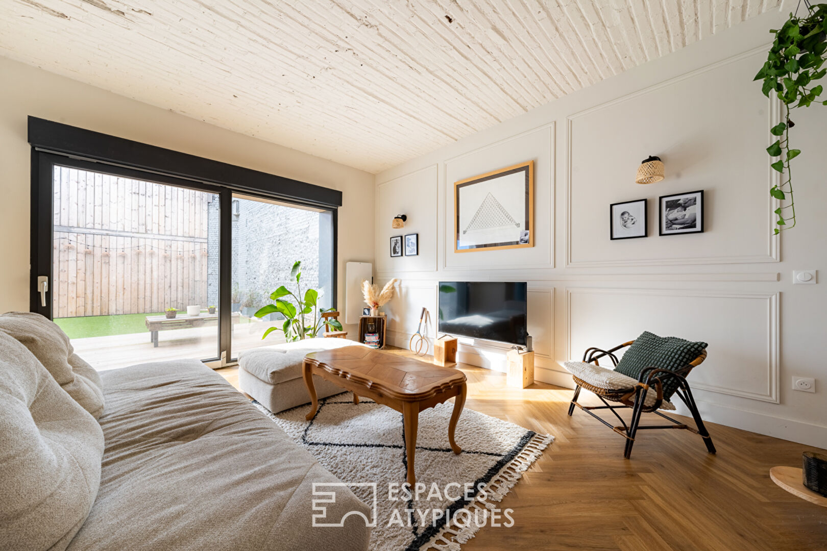 Charming renovated house in Le Fresnoy with garden