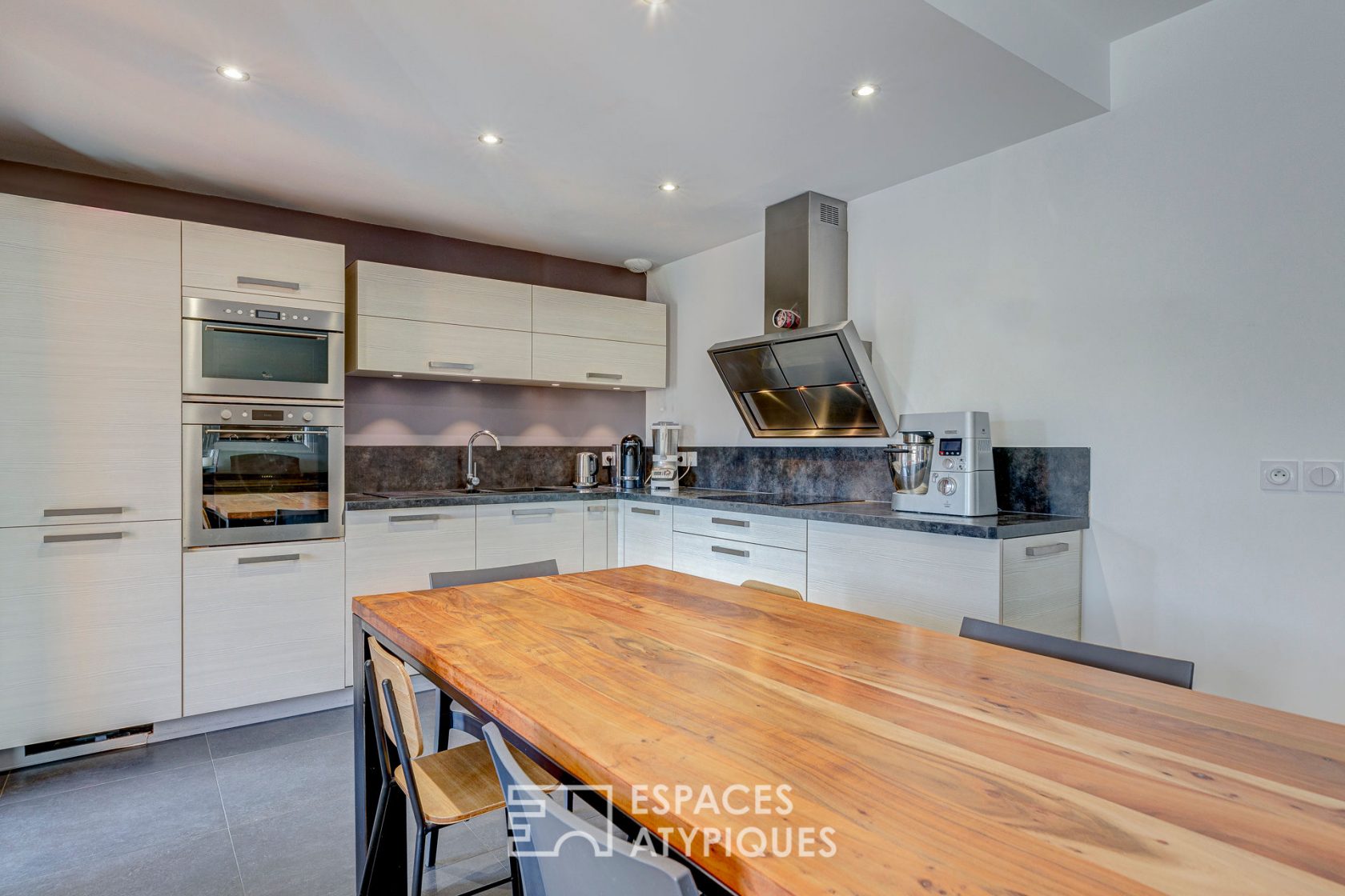 Appartement avec vue et jardin
