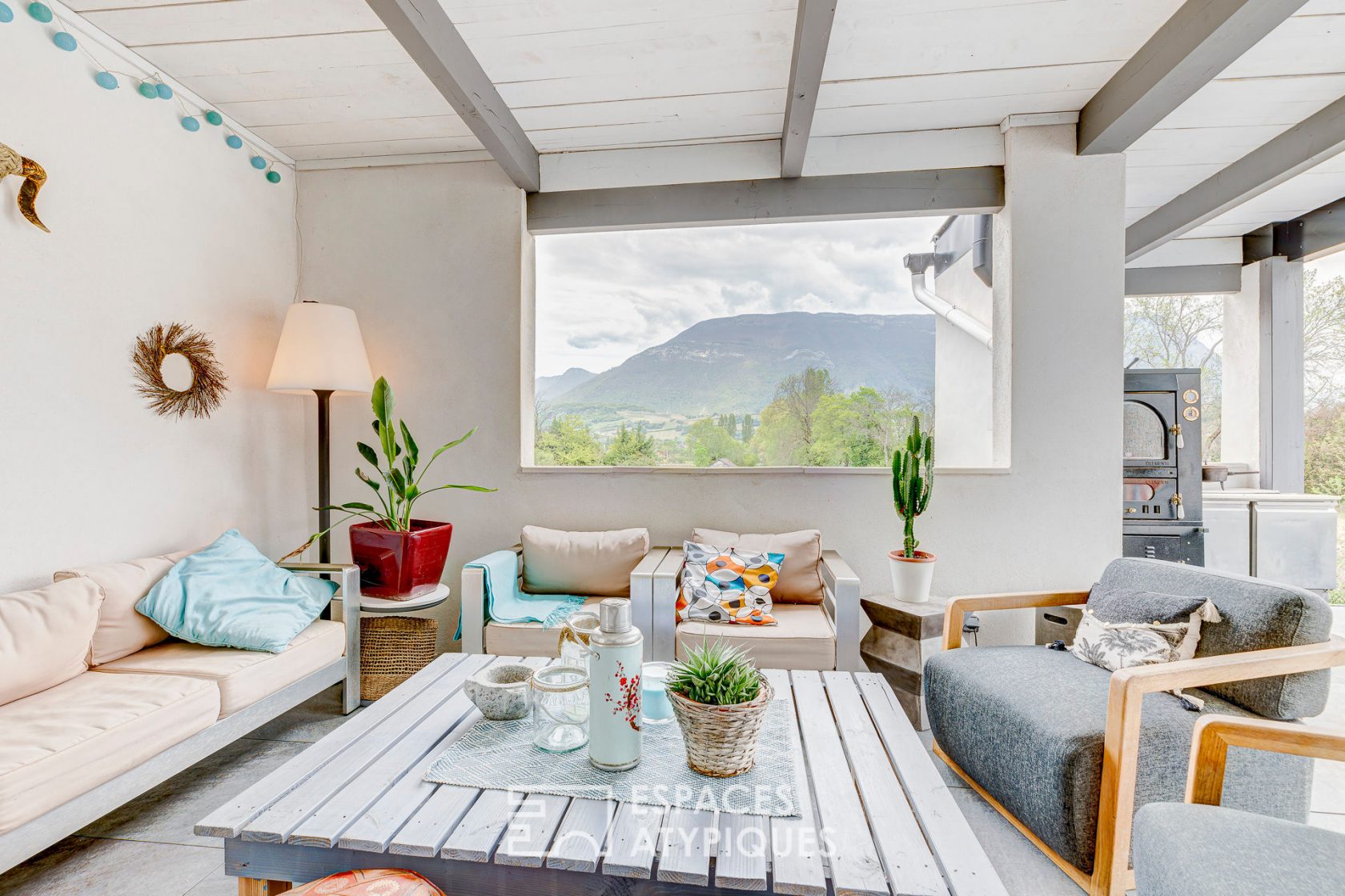 Villa rénovée au calme vue montagnes