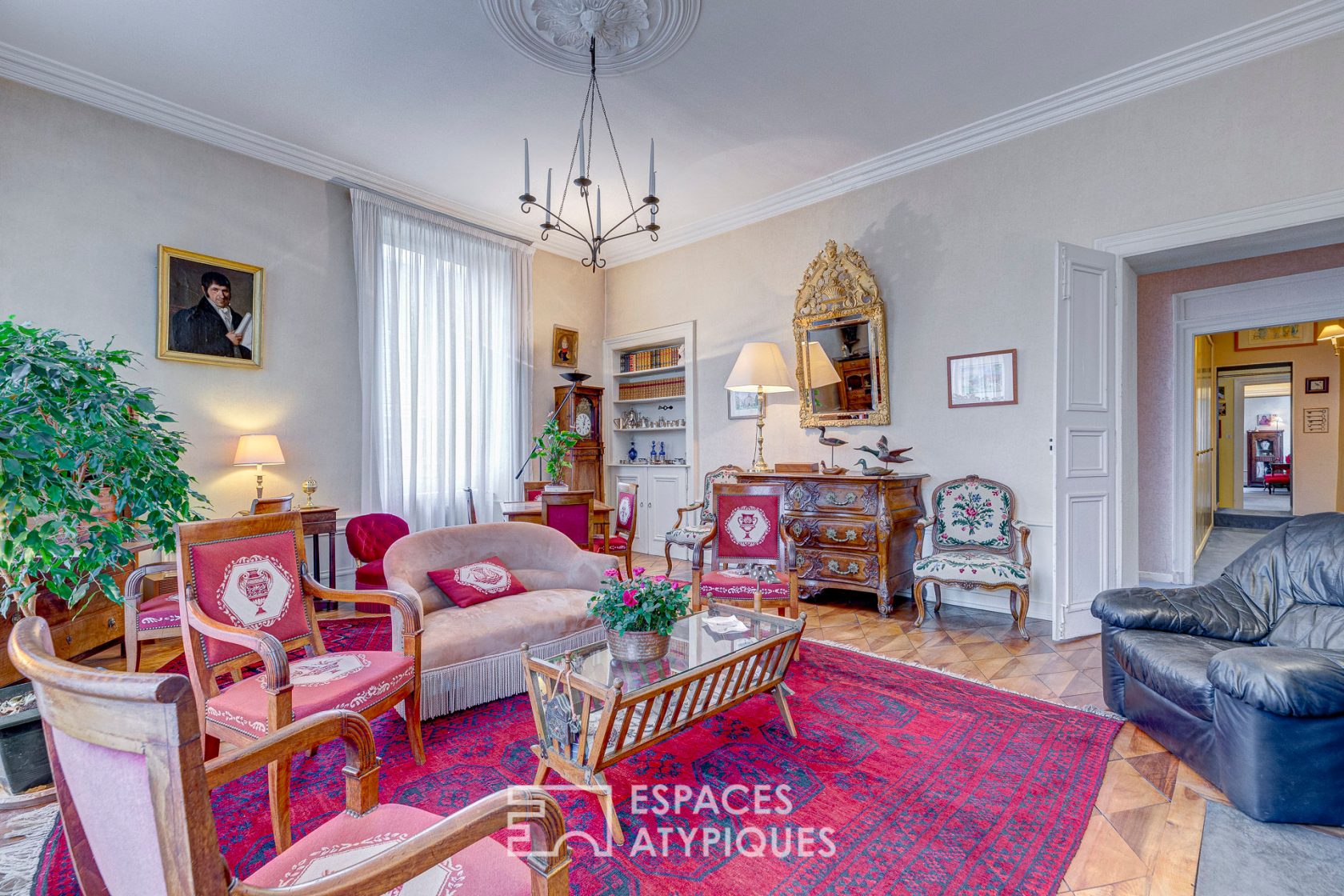Appartement de caractère aux volumes généreux