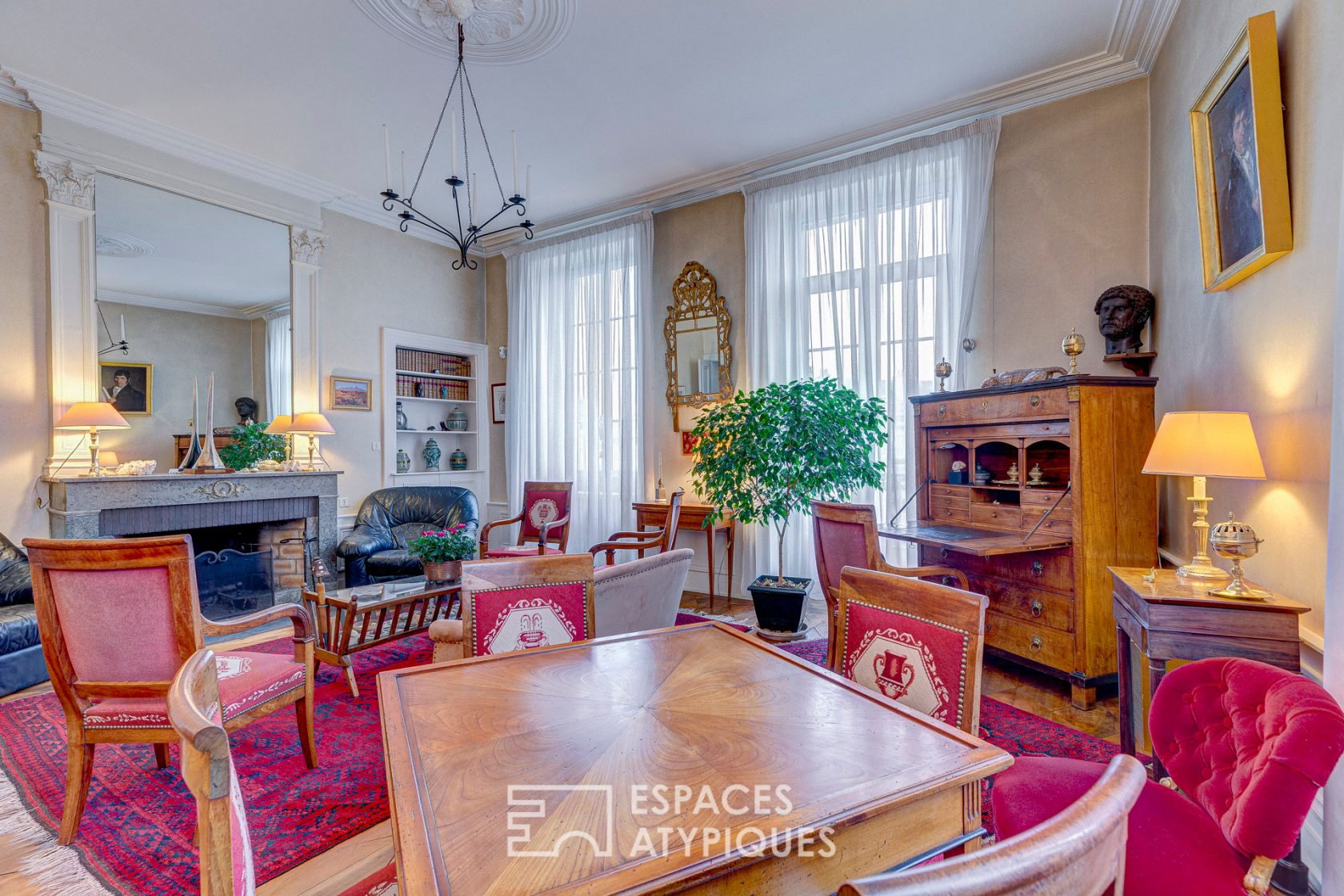 Appartement de caractère aux volumes généreux