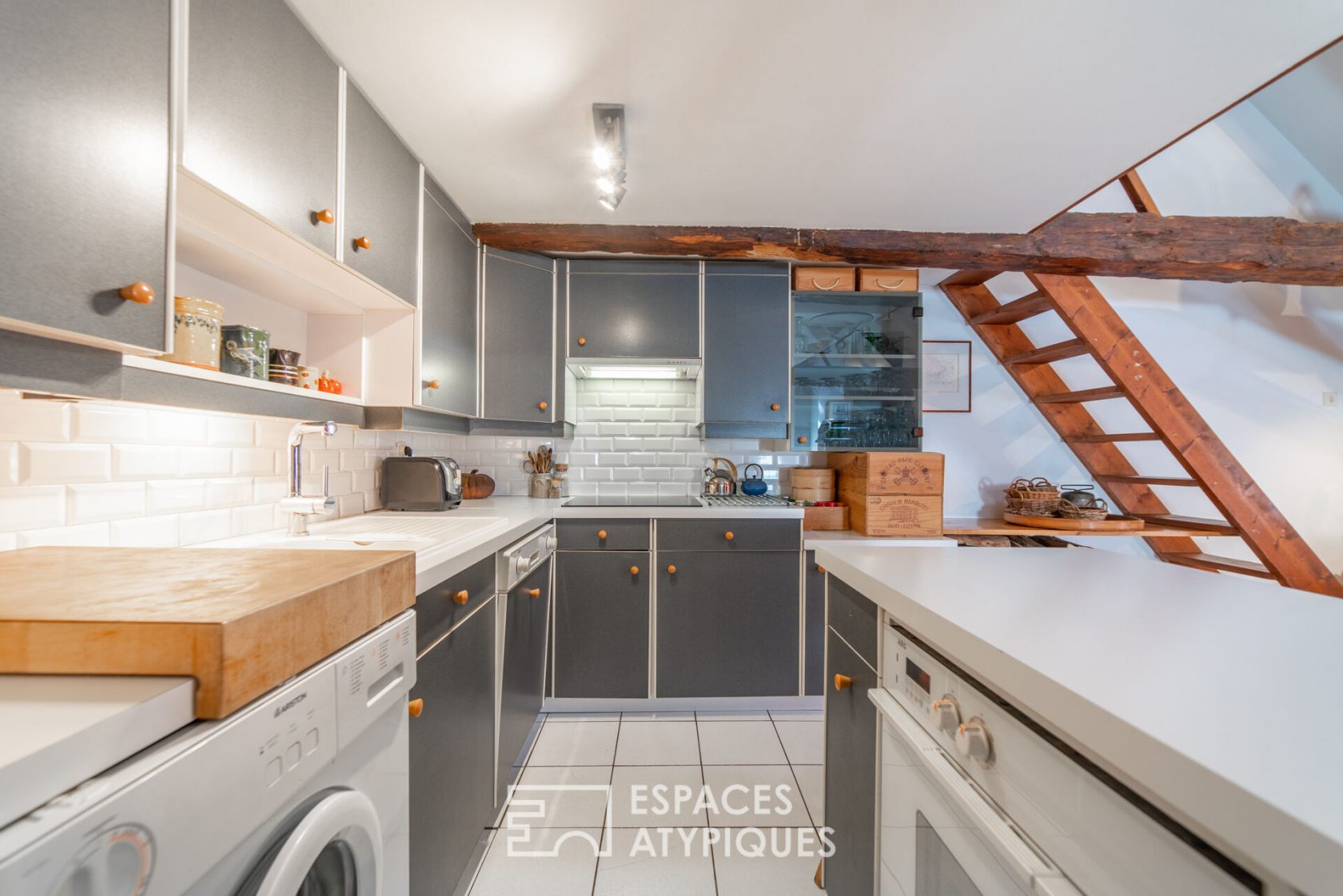 Charming triplex apartment in the city center