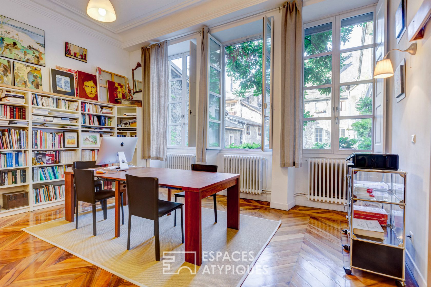 Appartement terrasse aux beaux volumes