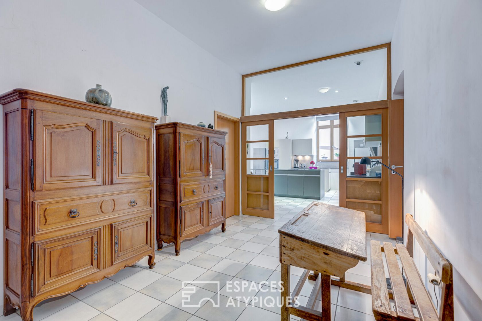 Appartement terrasse aux beaux volumes
