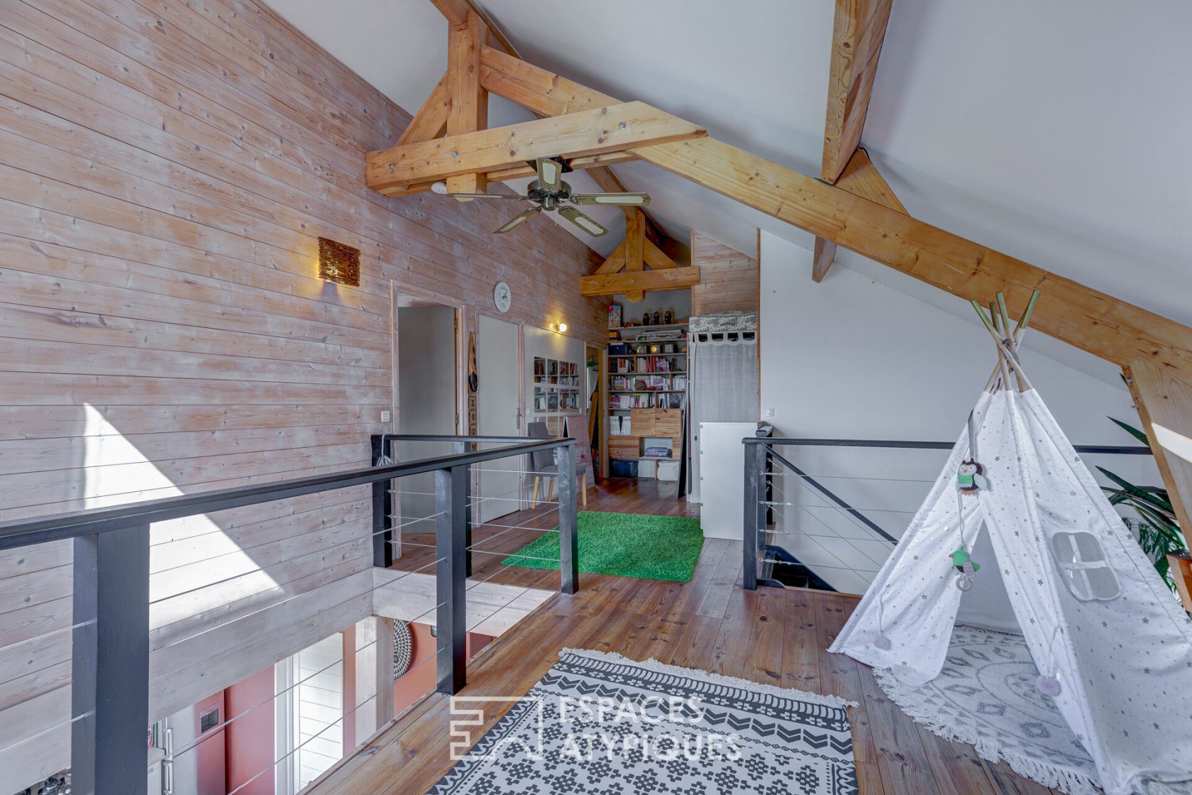 Maison d’architecte ossature bois avec piscine