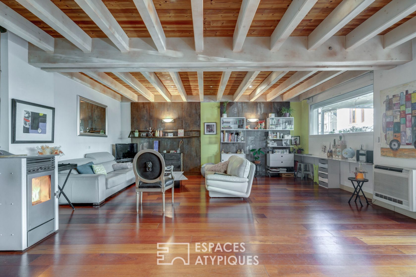 Former workshop in the house spirit rehabilitated