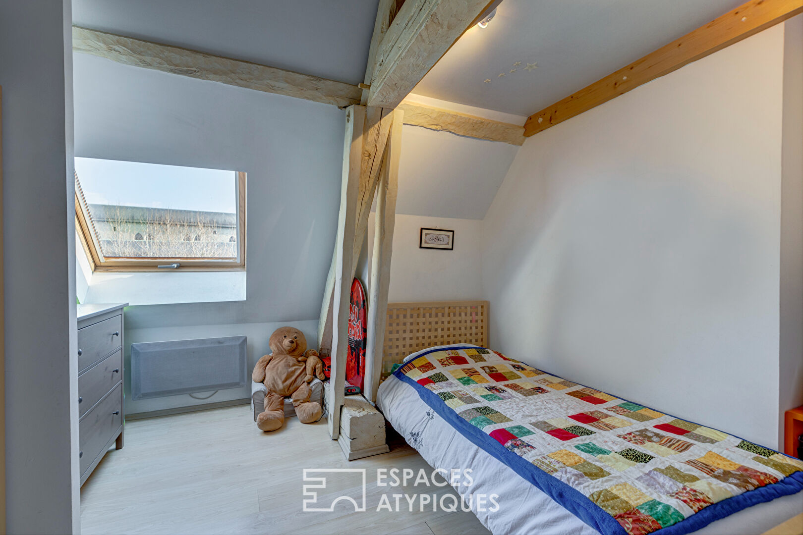 Character apartment in the heart of town