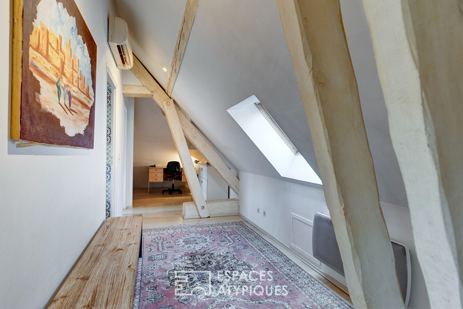 Character apartment in the heart of town