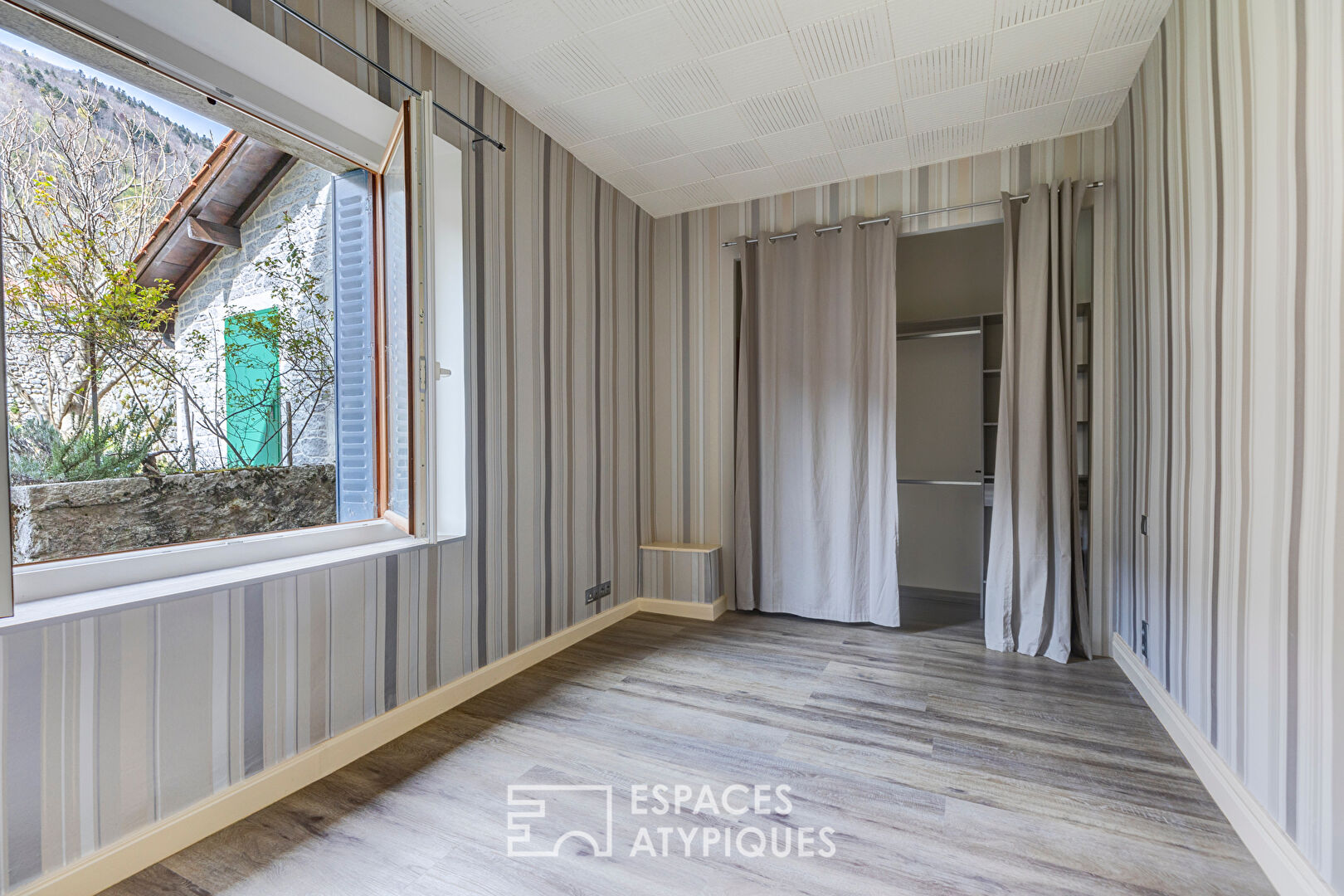 Renovated Haussmann-style apartment