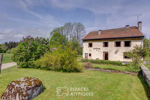 Ancienne ferme au cœur du Haut-Jura à réinventer