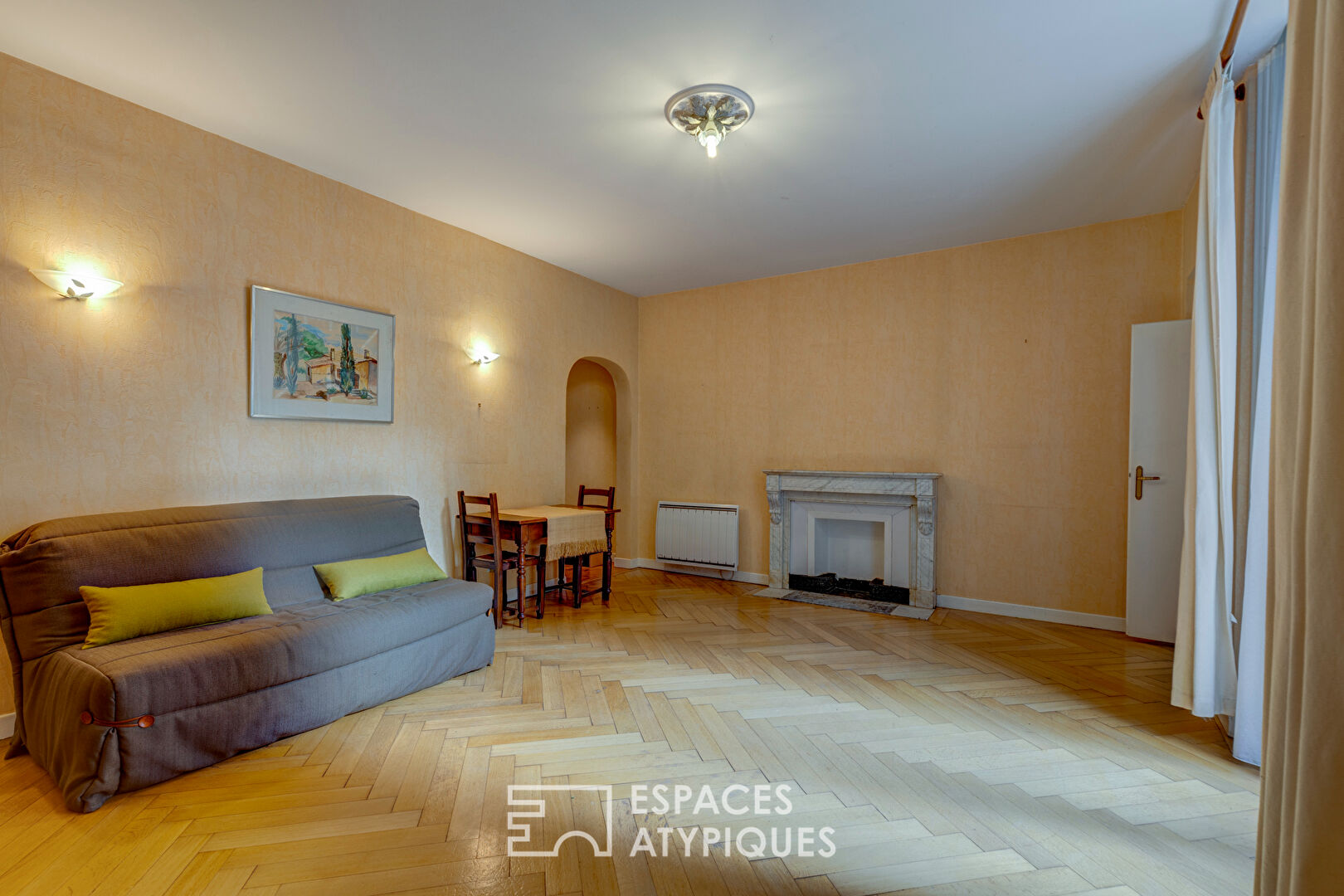 Appartement à rafraîchir en plein cœur de ville