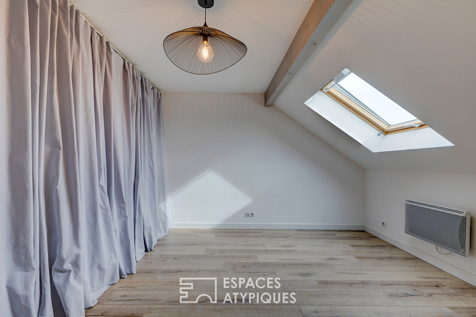 Duplex avec vue dégagée et jardin