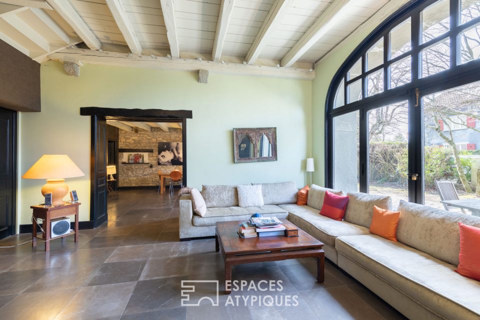 Charme 1800 et jardin verdoyant