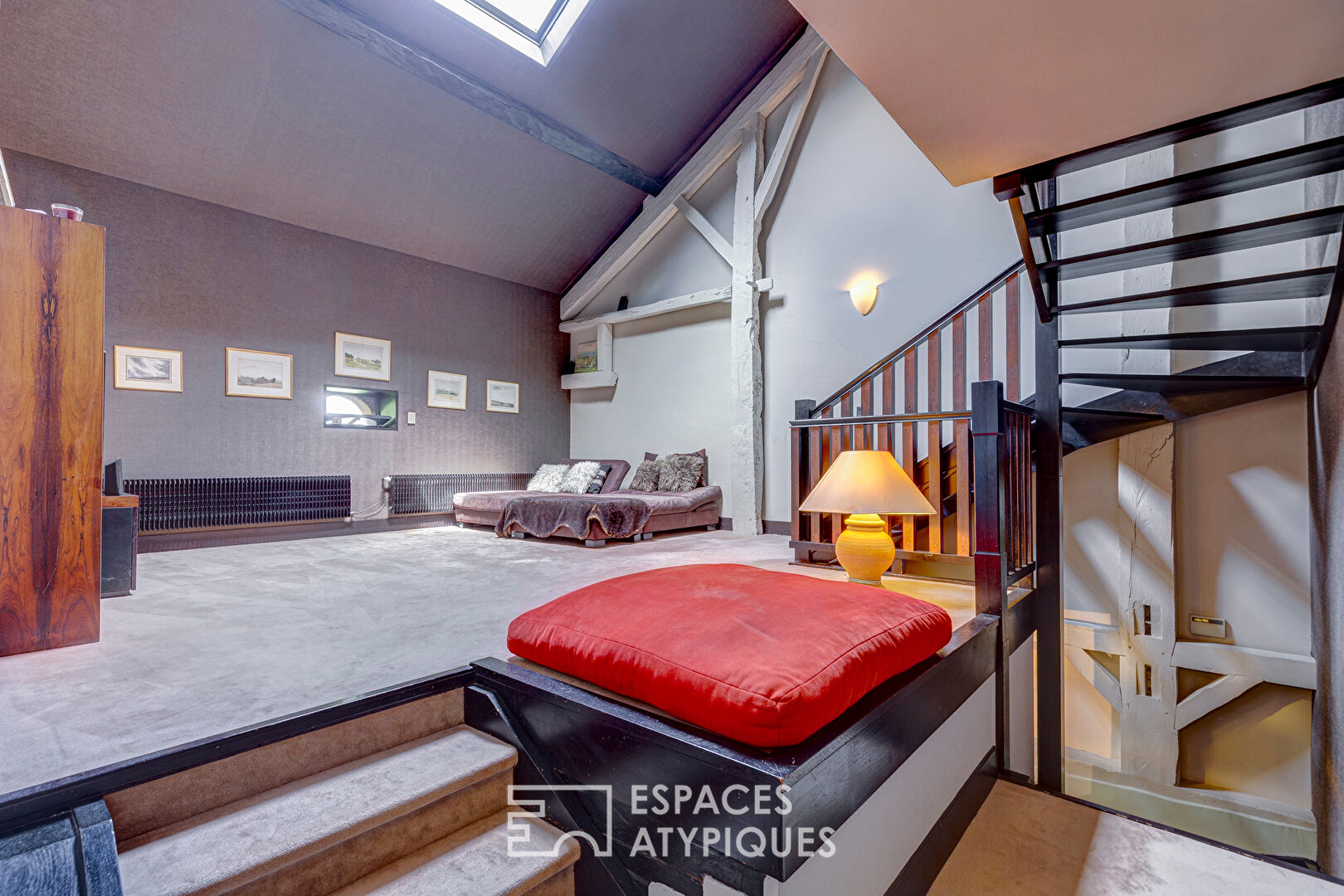Charme 1800 et jardin verdoyant