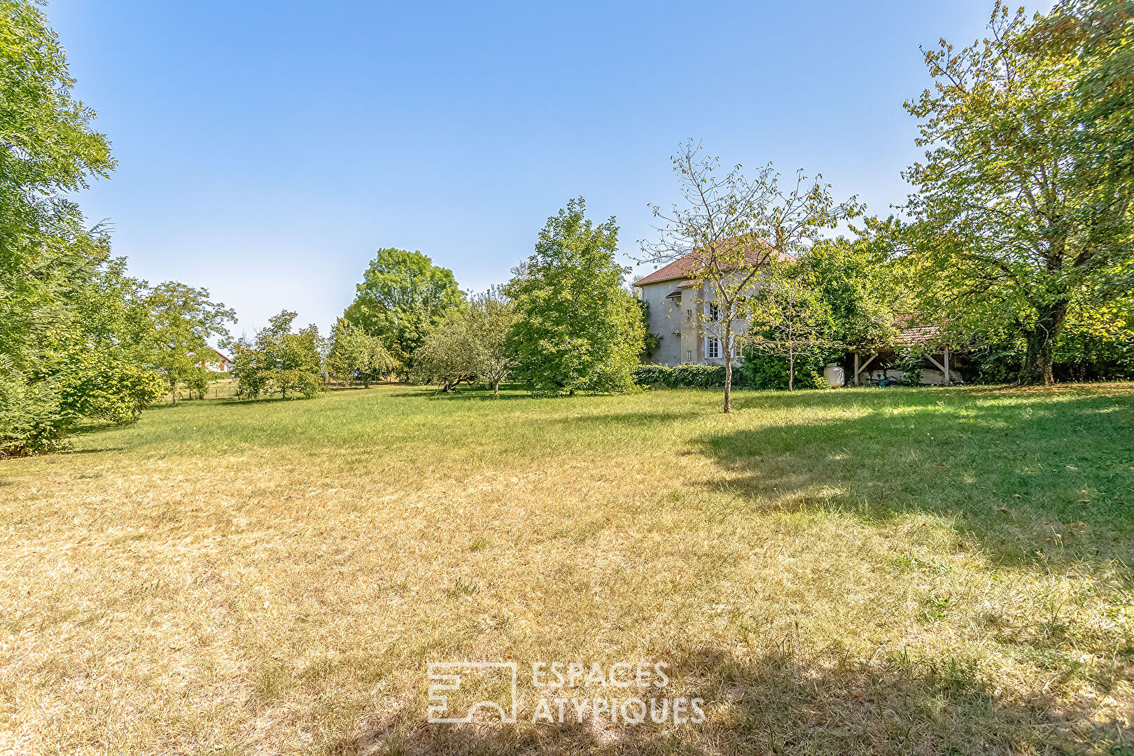 Old wine farm to renovate