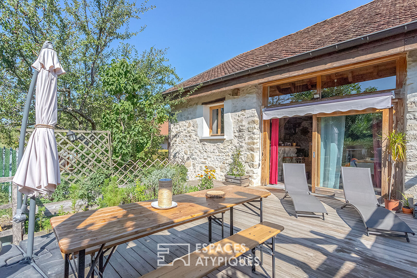 Maison mitoyenne de caractère avec studio indépendant