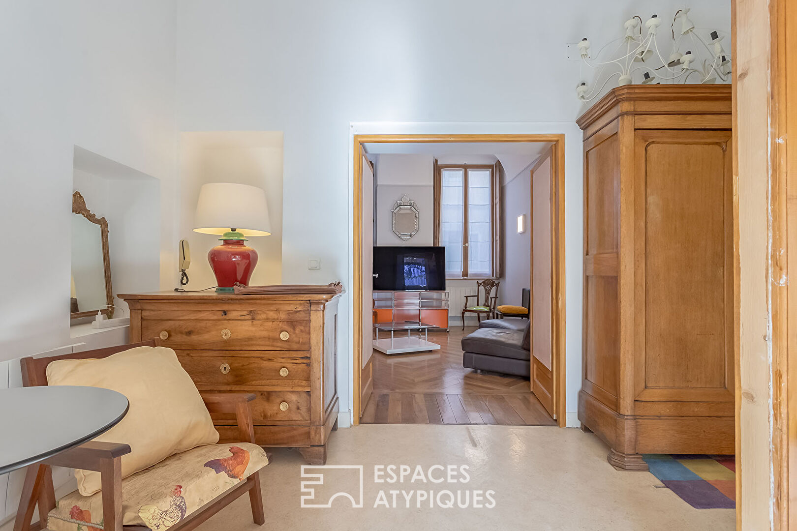 Old renovated apartment in the heart of Chambéry