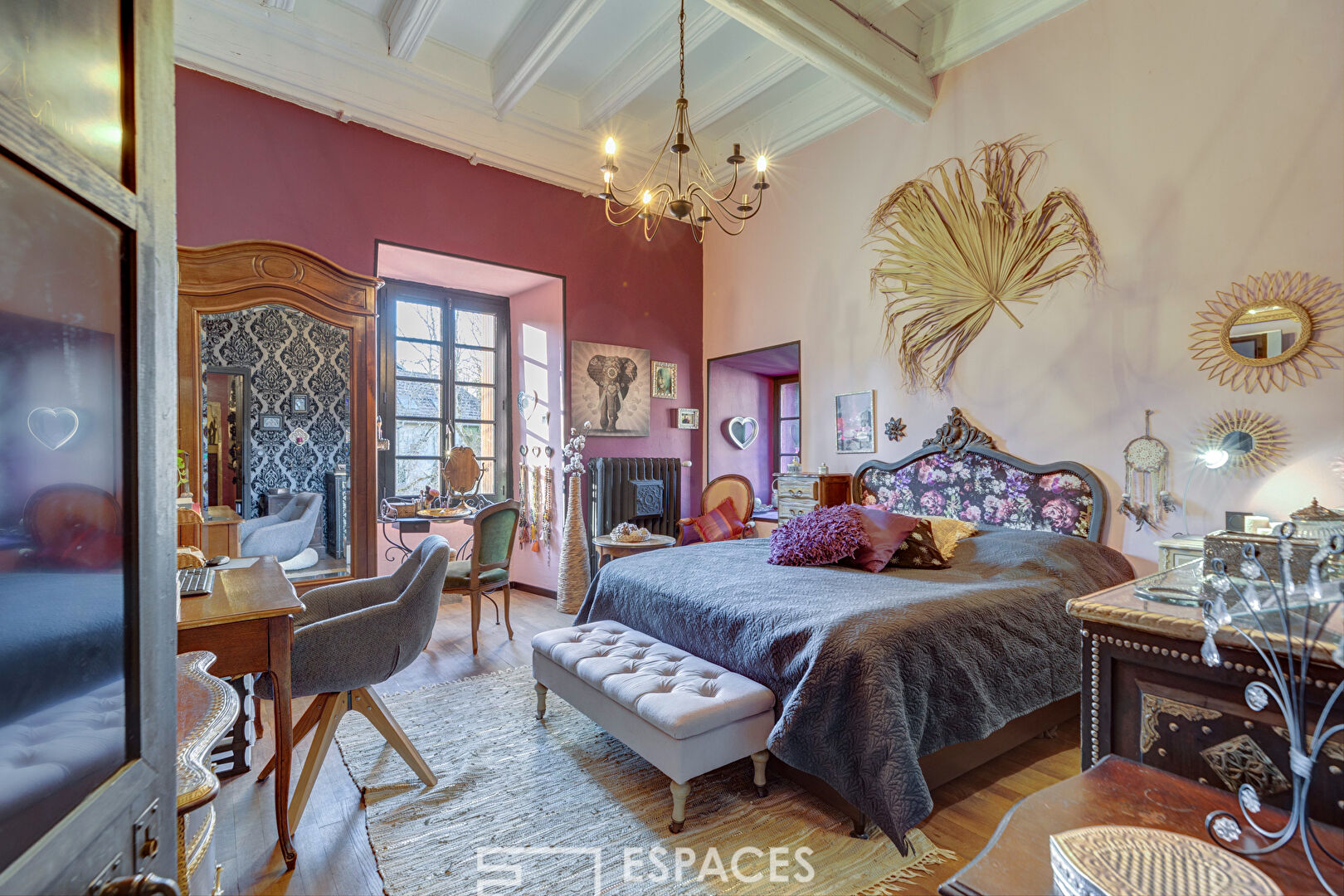 Revisited apartment in a fortified house