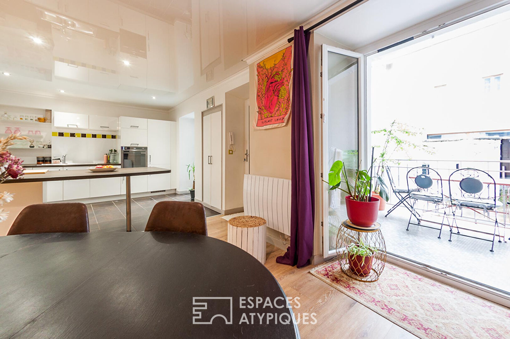 Appartement rénové en plein coeur de ville