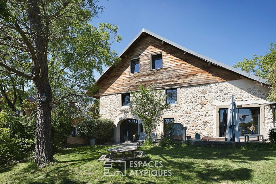 Belle maison de pierre à caractère patrimonial proche du centre