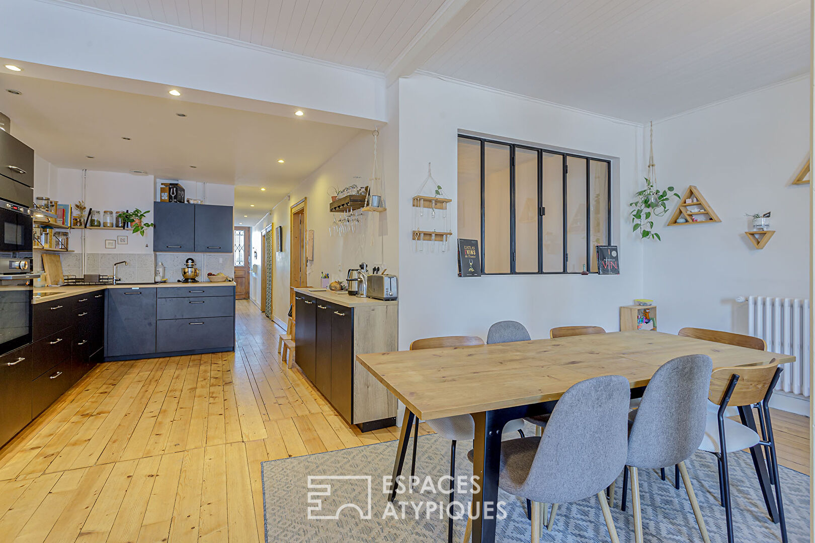 Renovated apartment in the historic center of Chambéry